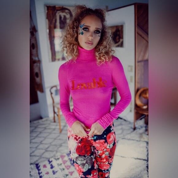 Daydream Nation Pink Red Lovable Long Sleeve Ribbed Turtleneck Size Small - Picture 1 of 16